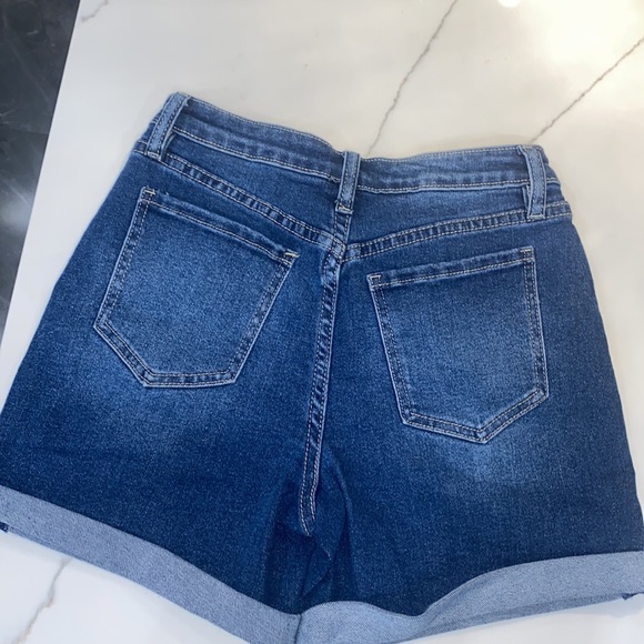 FASHION NOVA SHORTS - Picture 2 of 3